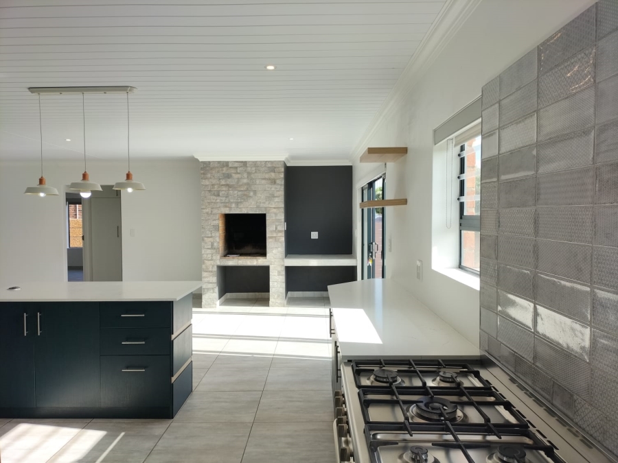 3 Bedroom Property for Sale in Stilbaai Wes Western Cape
